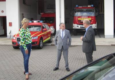 v.l. MdL Christina Schulze F�cking, Innenminister Herbert Reul, Landratskandidat Mathias Kr�mpel